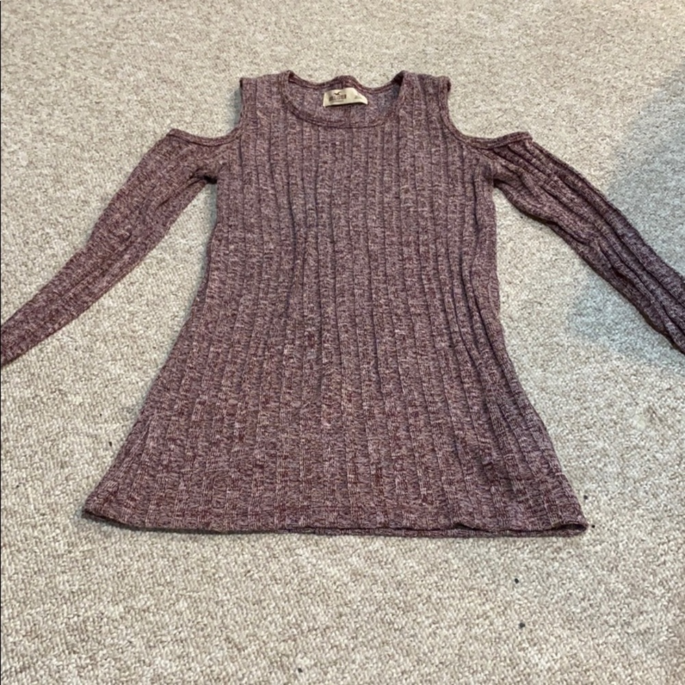 Hollister open shoulder long sleeve shirt